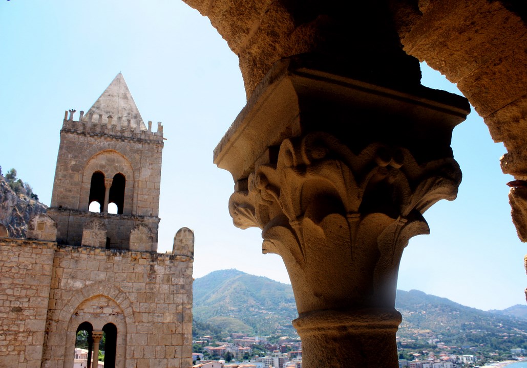 Una delle due torri della Cattedrale di Cefalù, sito dell'Unesco